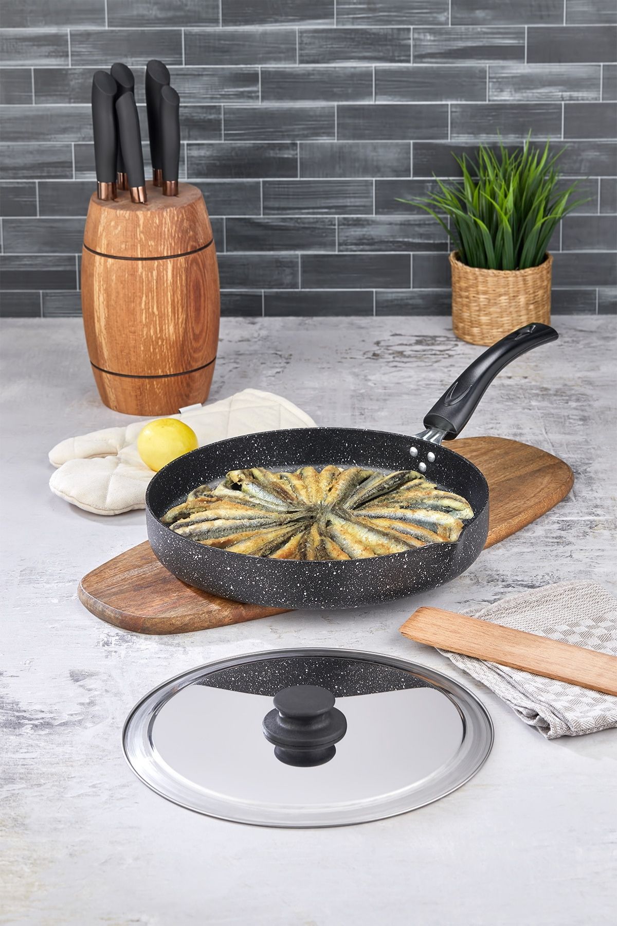 Granit Hamsi,Balık ve Börek Tavası Siyah 32 cm