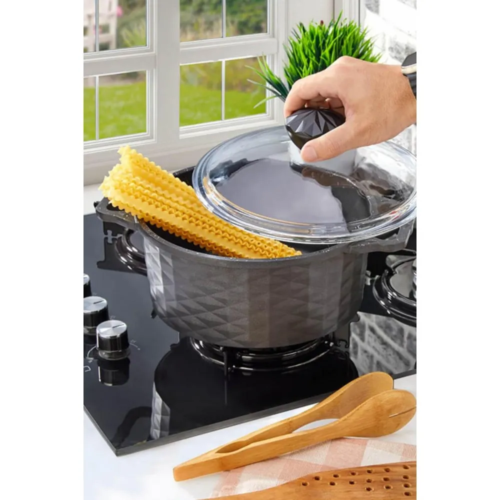 Polochef Crystal Döküm Granit Derin Tencere 20 cm - Yapışmaz Taban - Siyah Polochef Crystal Döküm Granit Derin Tencere 20 cm - Yapışmaz Taban - Siyah