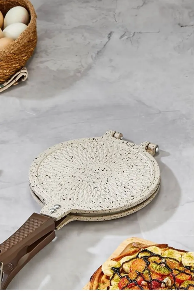 Polochef İnci Döküm Waffle Tavası - Krem - Bakalit Sap