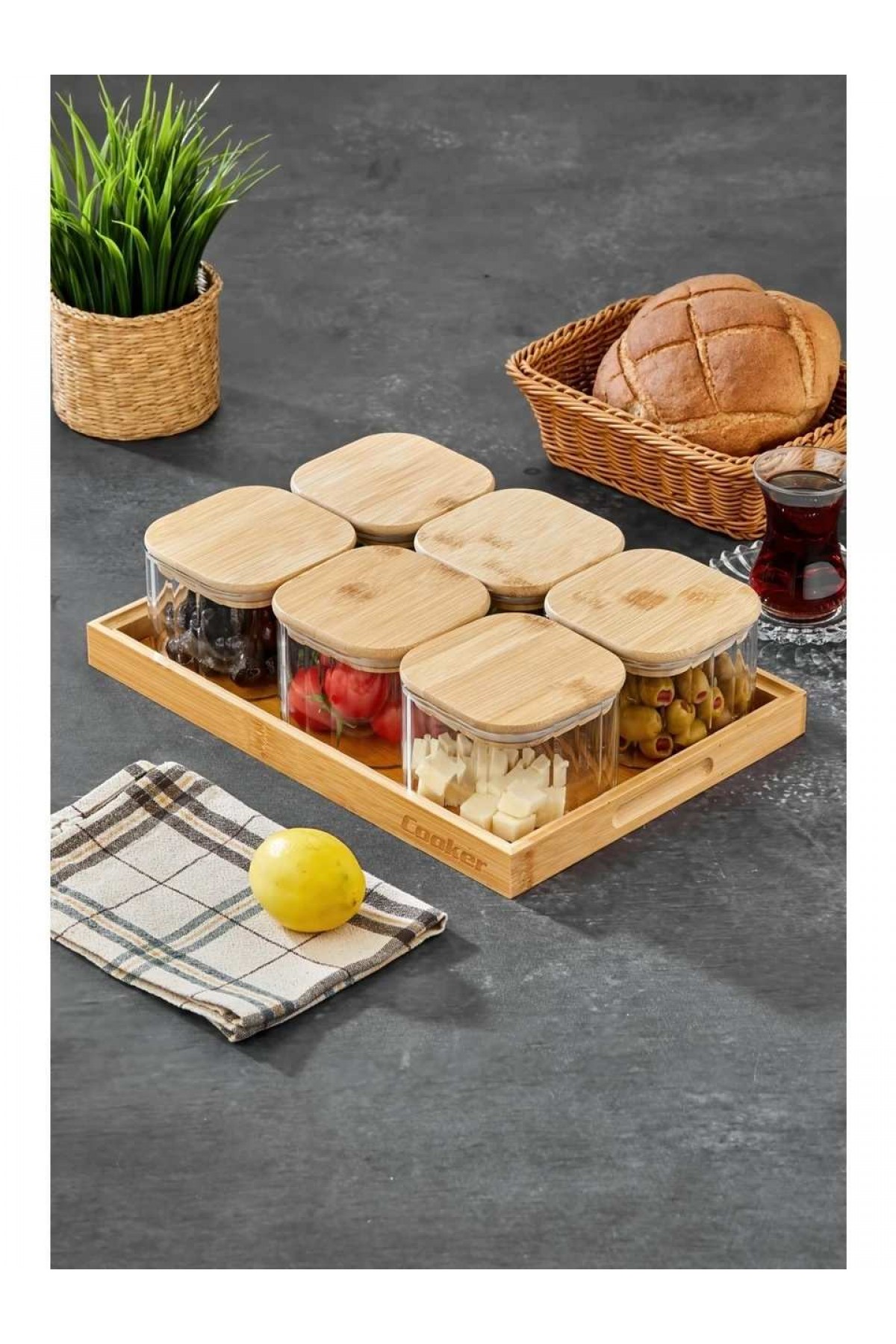Cooker KARE 6’lı Kare Borosilikat Cam Kahvaltılık Seti – Bambu Kapaklı, Ahşap Tepsili Şık Sunum Seti