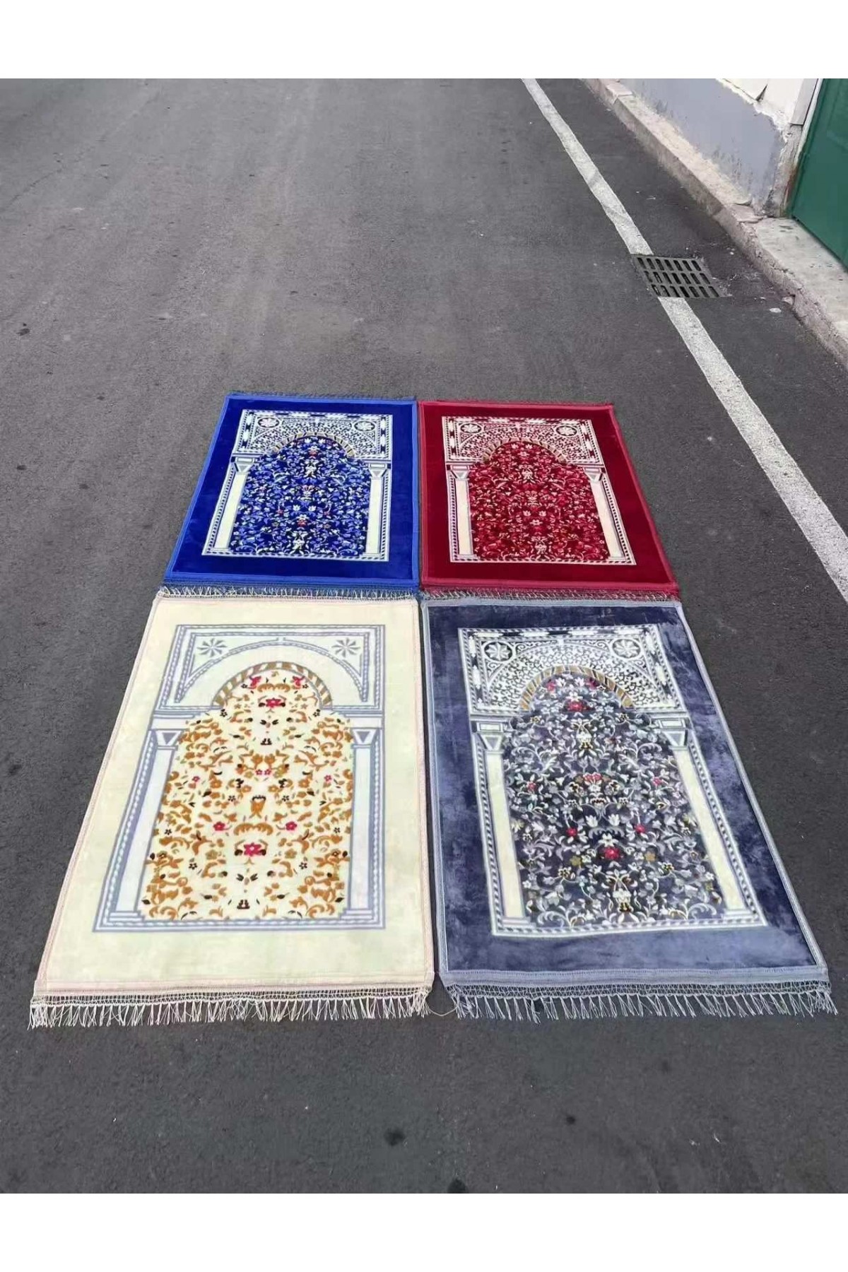 KADIFE SECCADE KAYMAZ TABAN(ISTEDIGINIZ DESENİ MESAJ YOLUYLA BILDIRIN ) KADIFE SECCADE KAYMAZ TABAN(ISTEDIGINIZ DESENİ MESAJ YOLUYLA BILDIRIN )